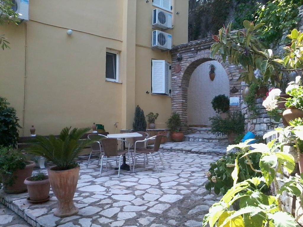 Butterfly Appartments Barbati Exterior foto